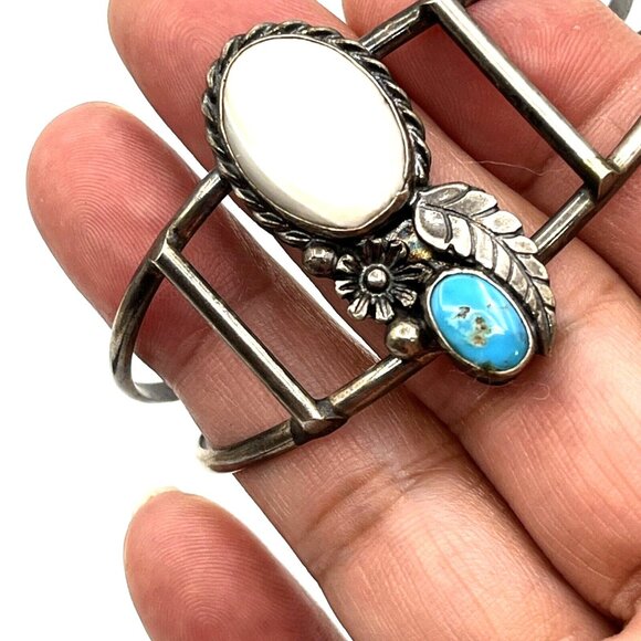 Vintage Native American Sterling Silver Turquoise MOP Cuff Bracelet 6.5" - Picture 6 of 8